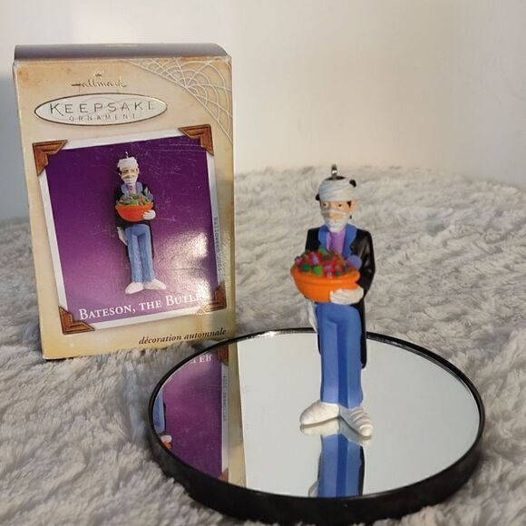 Hallmark Keepsake "Bateson,The Butler" Halloween Ornament - Picture 1 of 7